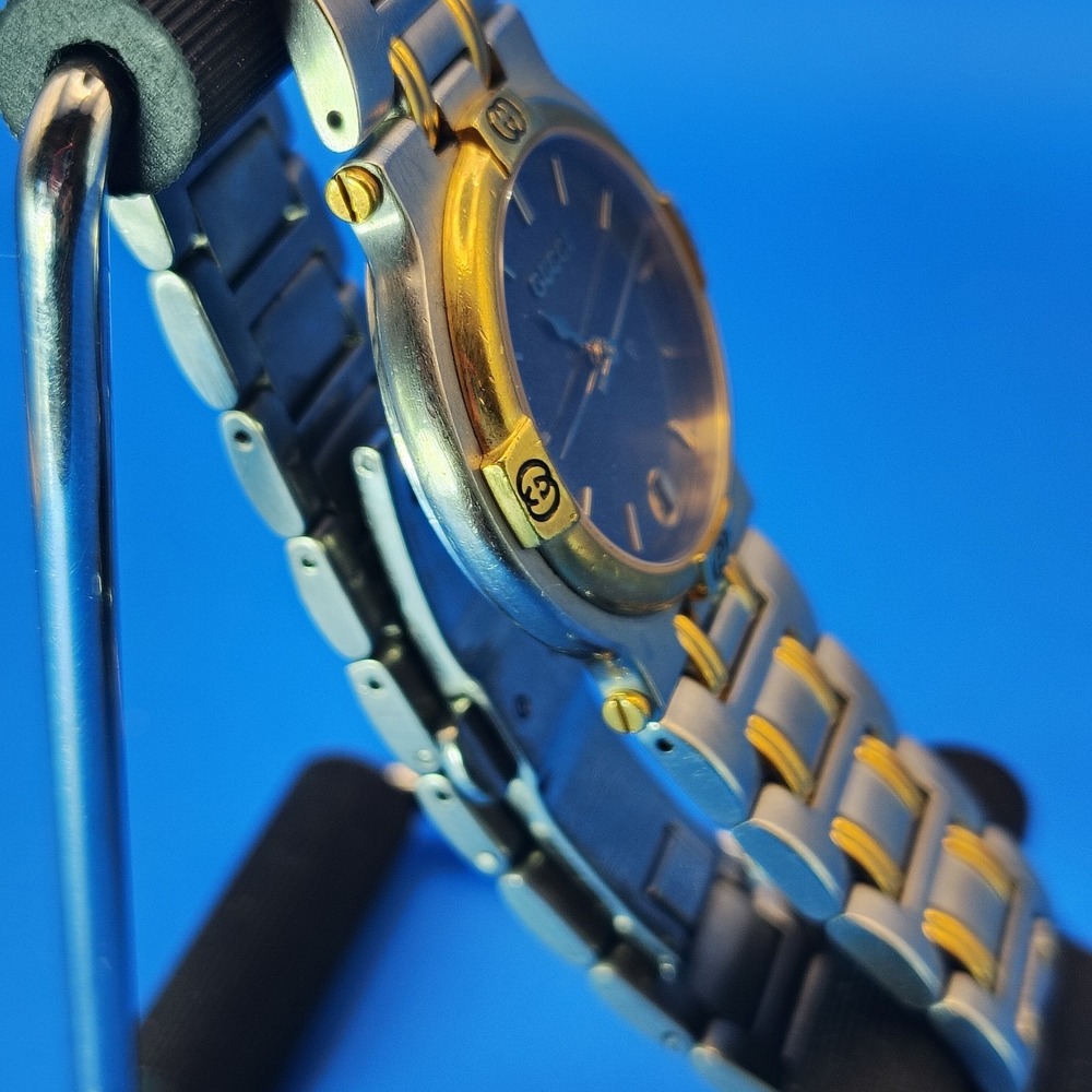 Vintage 1987 Gucci 9000M Swiss Made Women's Quartz Luxury Watch Size 6.25+ Link‎ - Picture 3 of 9